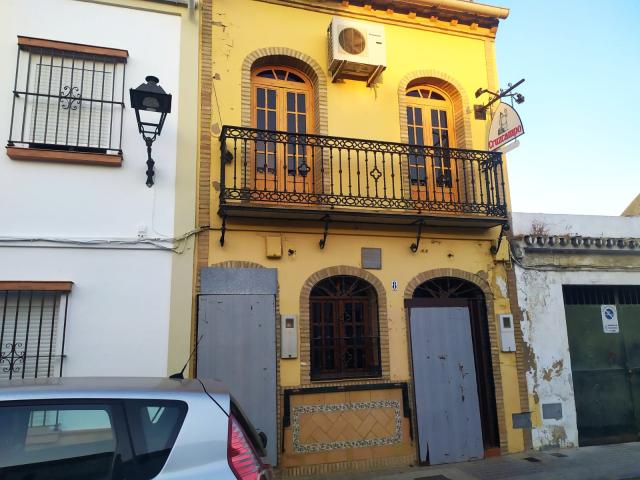Viviendas , Casa en venta en Sevilla desde € - Servihabitat
